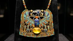 Vedci tvrdia, že Tutankhamonove šperky majú mimozemské zloženie